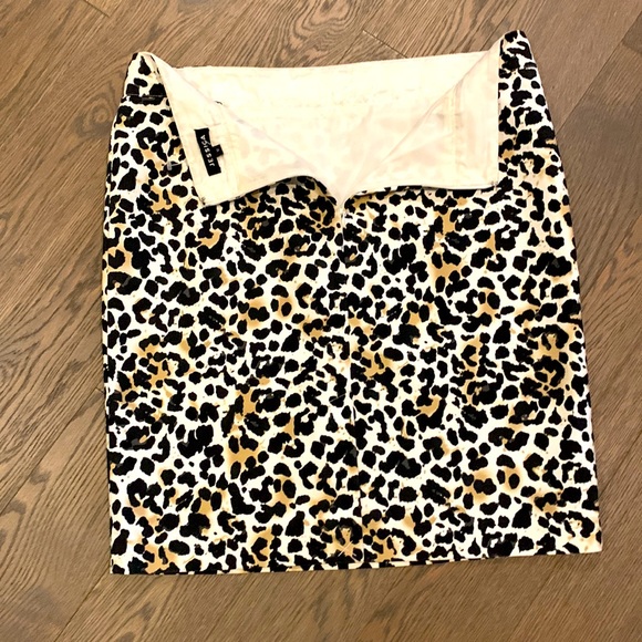 Jessica animal print tapered skirt NWOT Size 12, fully lined 🟢 - Picture 10 of 10